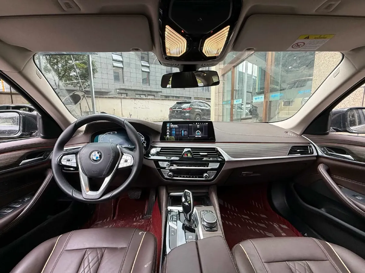 2020 BMW 5 Series 2.0T 184HP L4 8AT PHEV 17.7KWH,autocango,china used car exporter,china ev exporter,chinese used car exporter,chinese used ev exporter