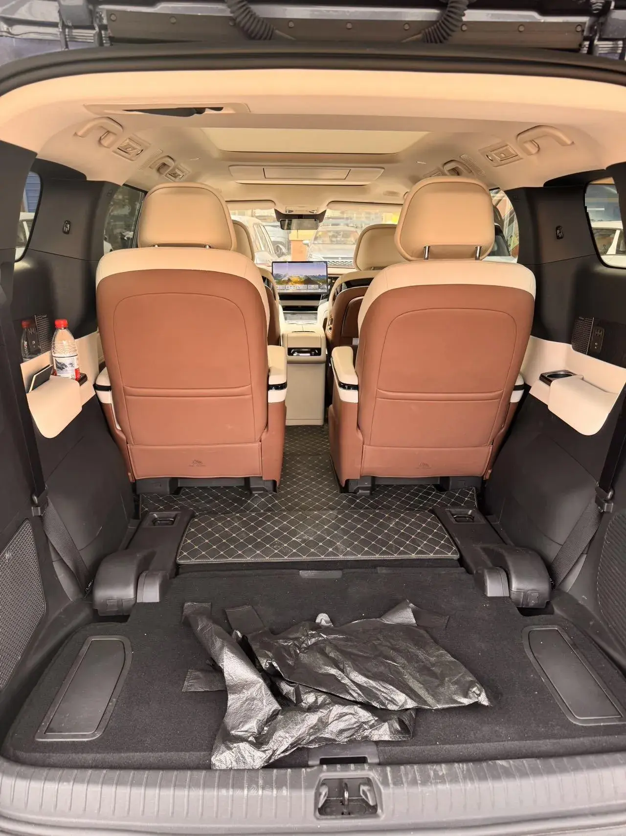 2025 BYD XIA thumbnail 3