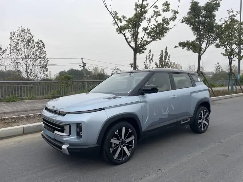2023 GEELY ICON view 1