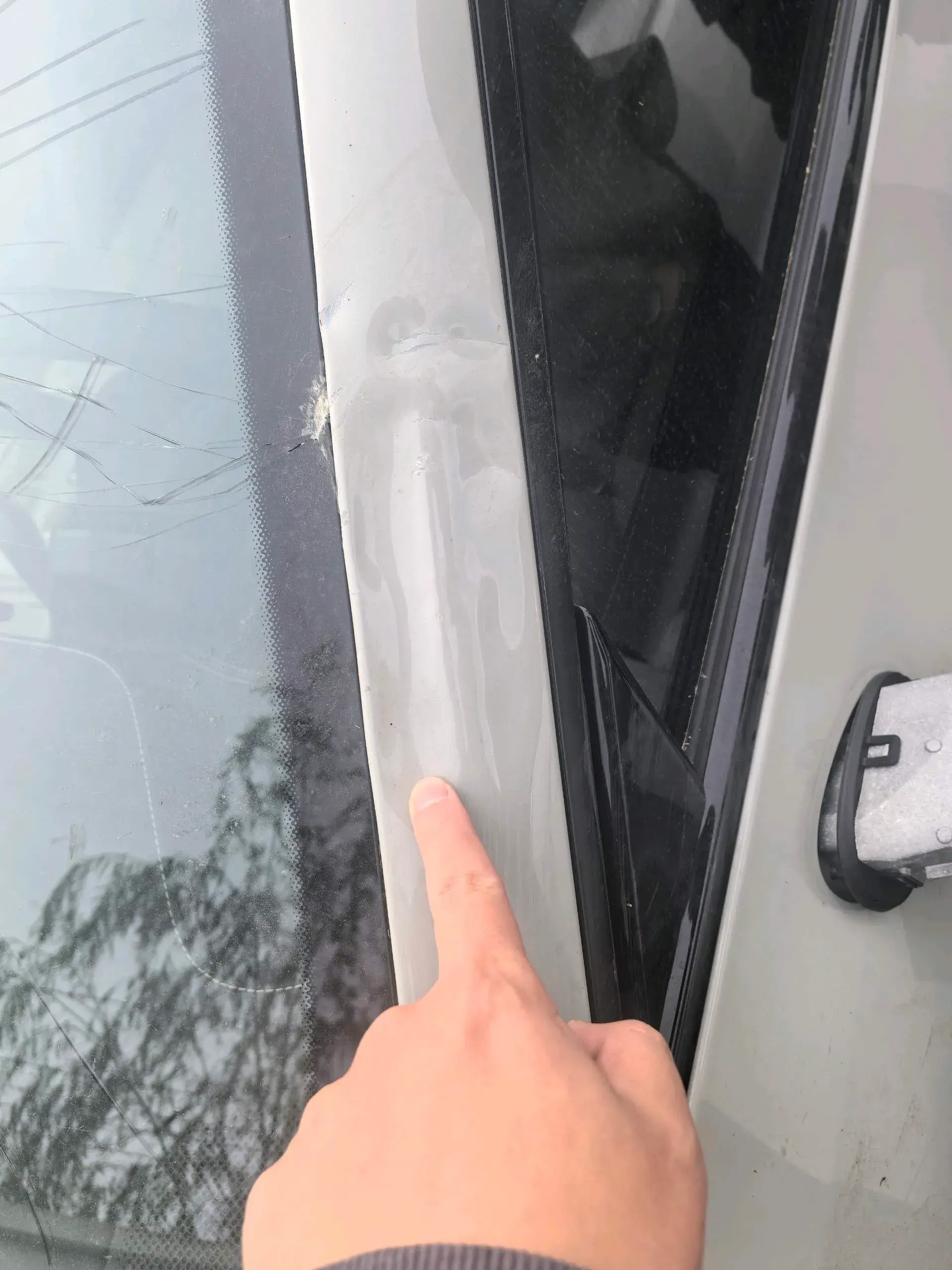 2024 MI SU7 thumbnail 4