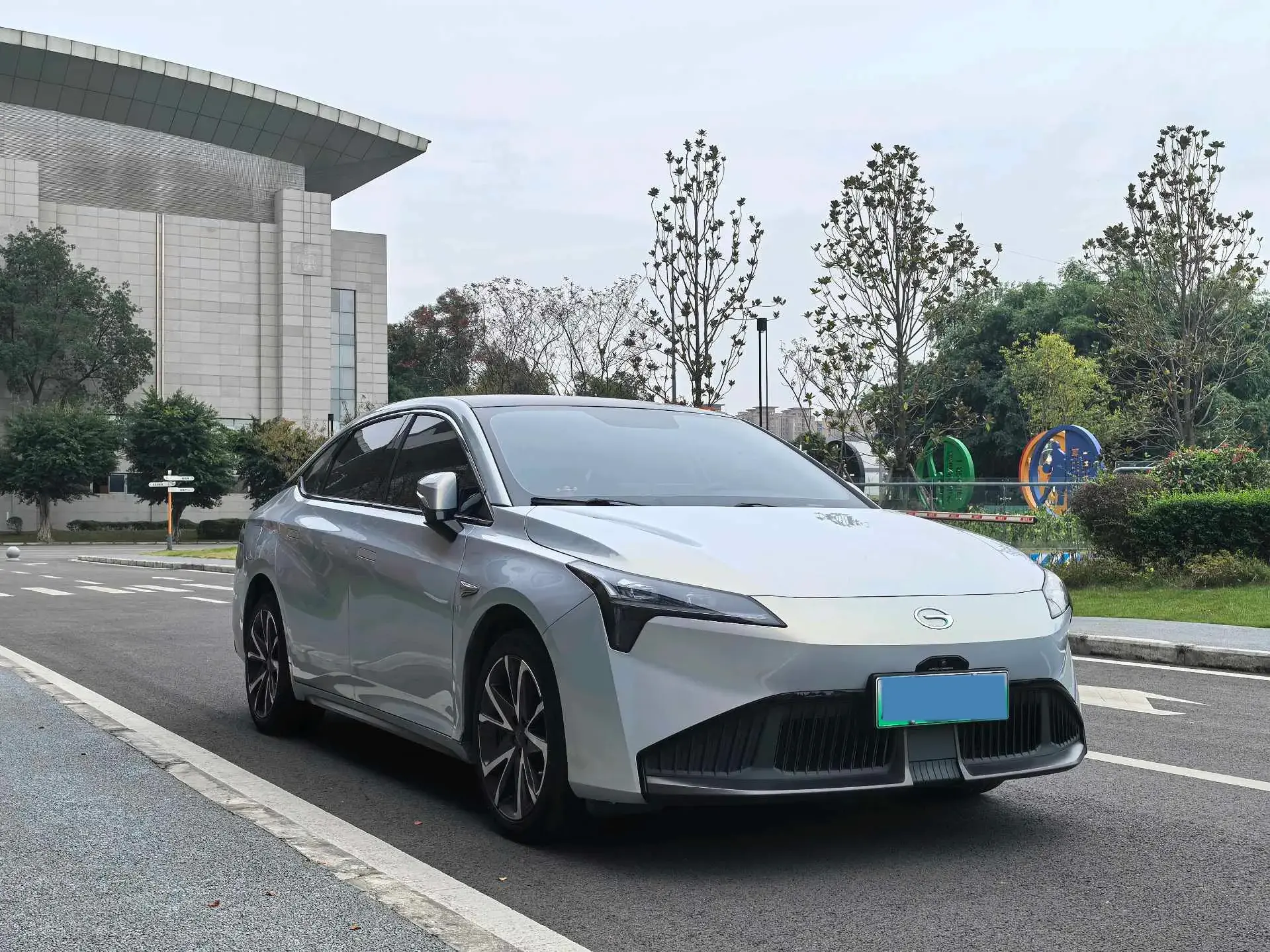 2022 AION S thumbnail 3