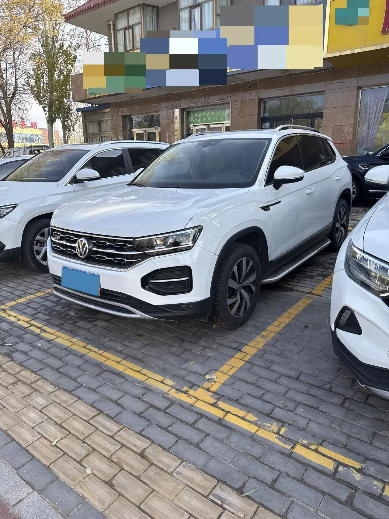 2019 VOLKSWAGEN TAYRON view 1