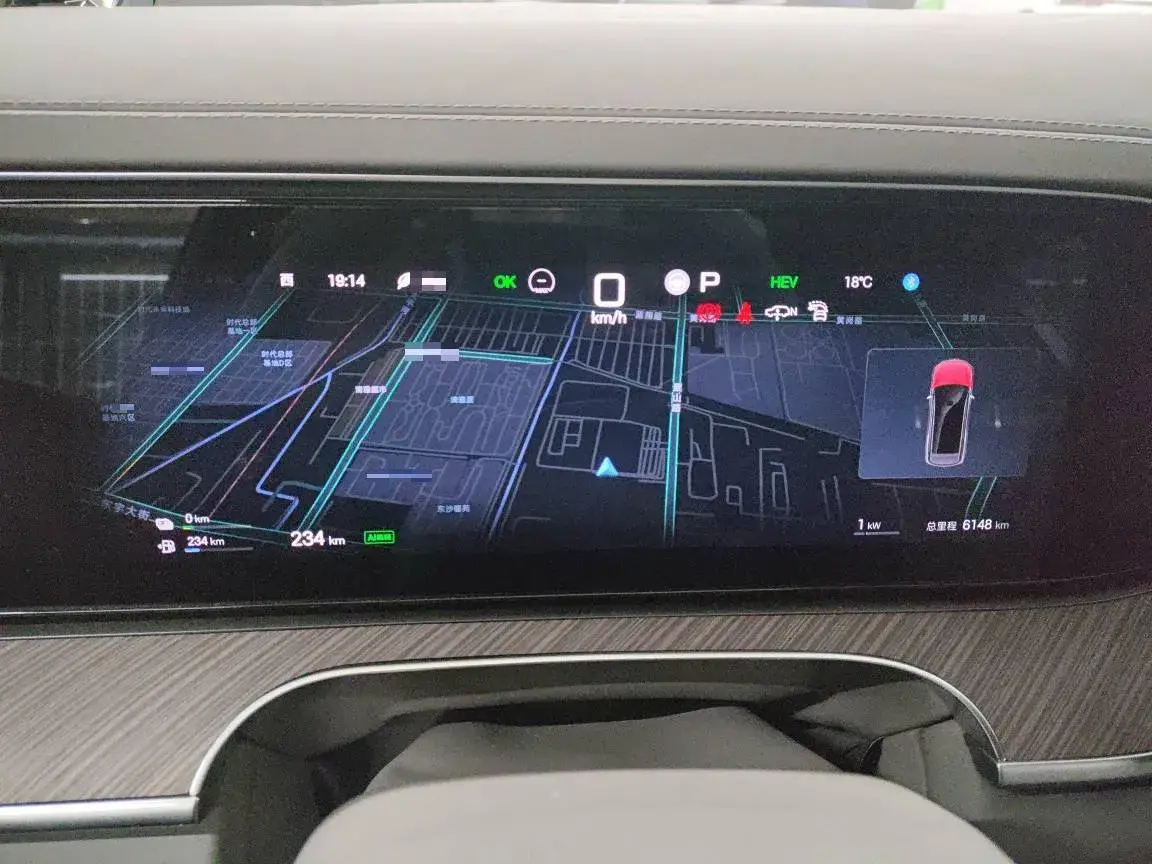 2025 DENZA D9 thumbnail 4