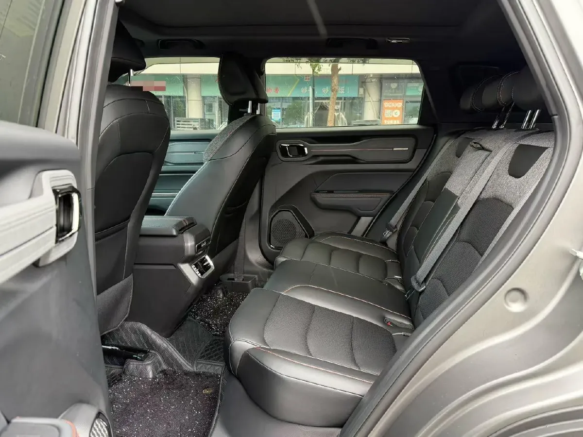 2025 Geely Cowboy 1.5T 181HP L4 7DCT,autocango,china used car exporter,china ev exporter,chinese used car exporter,chinese used ev exporter