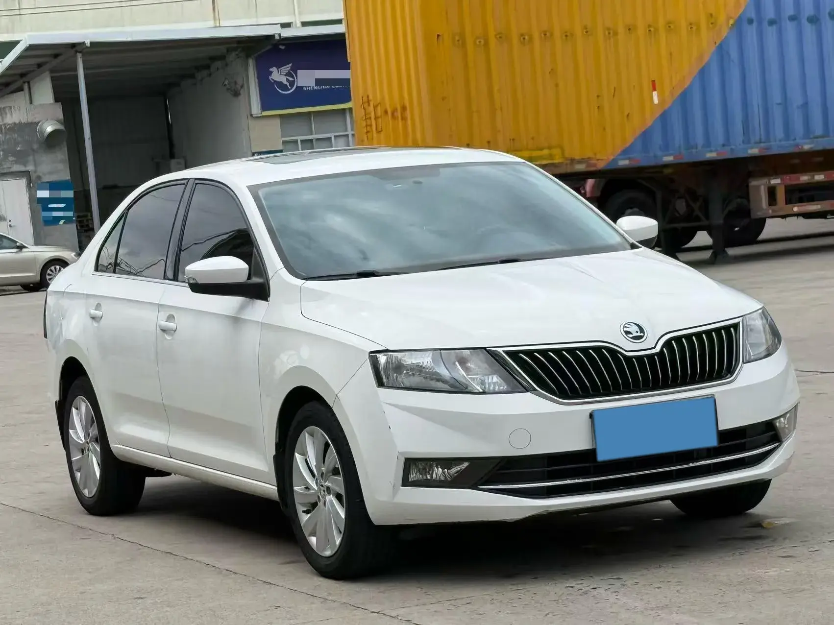 2019 SKODA RAPID thumbnail 3