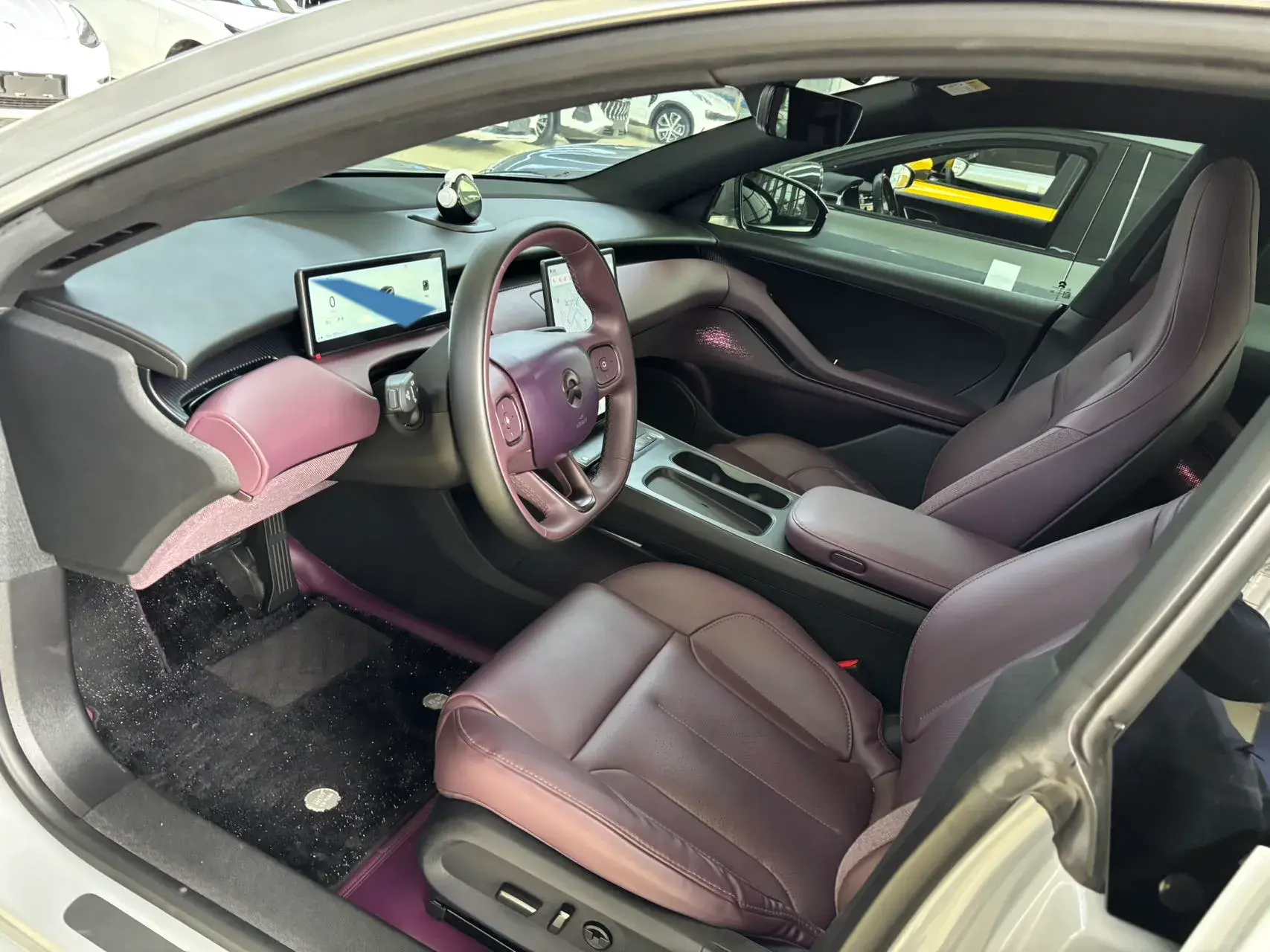 2022 NIO ET5 thumbnail 4