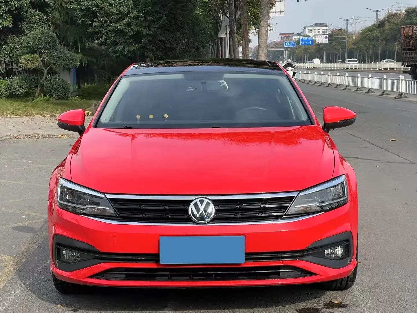 2019 VOLKSWAGEN LAMANDO thumbnail 2