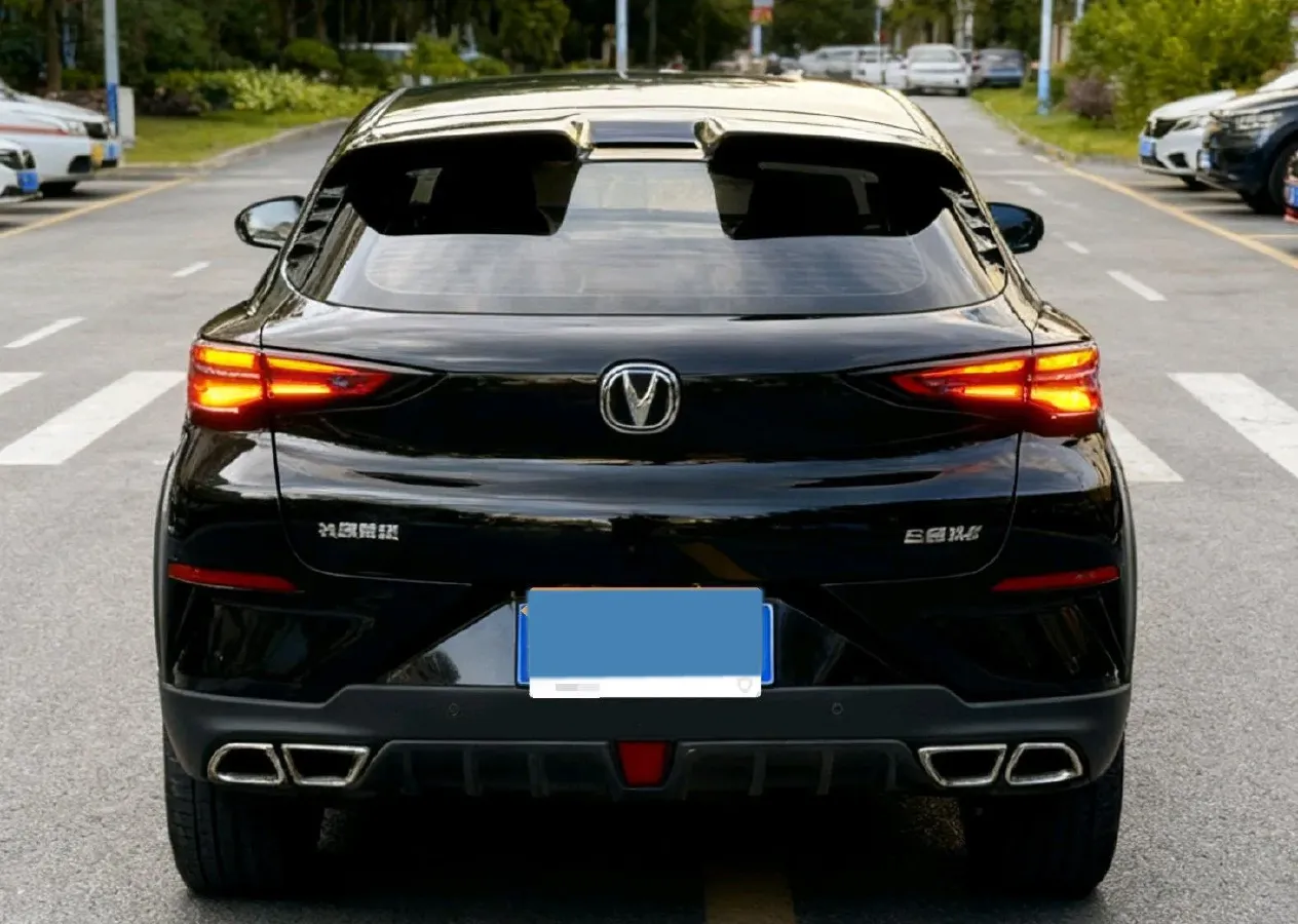 2020 ChangAn UNI-T 1.5T 180HP L4 7DCT,autocango,china used car exporter,china ev exporter,chinese used car exporter,chinese used ev exporter