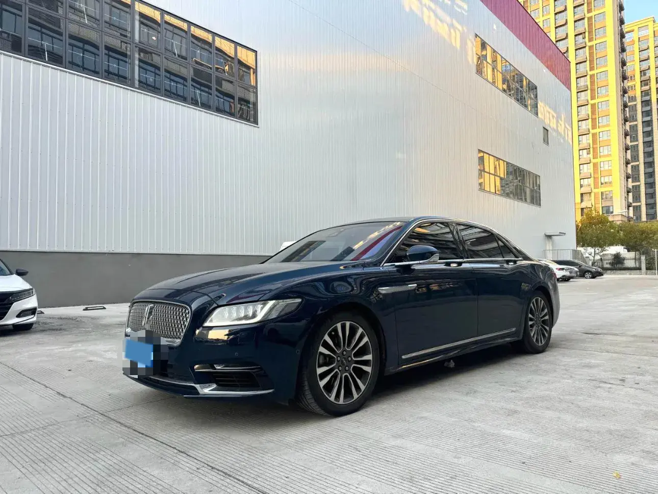 2018 LINCOLN CONTINENTAL view 1