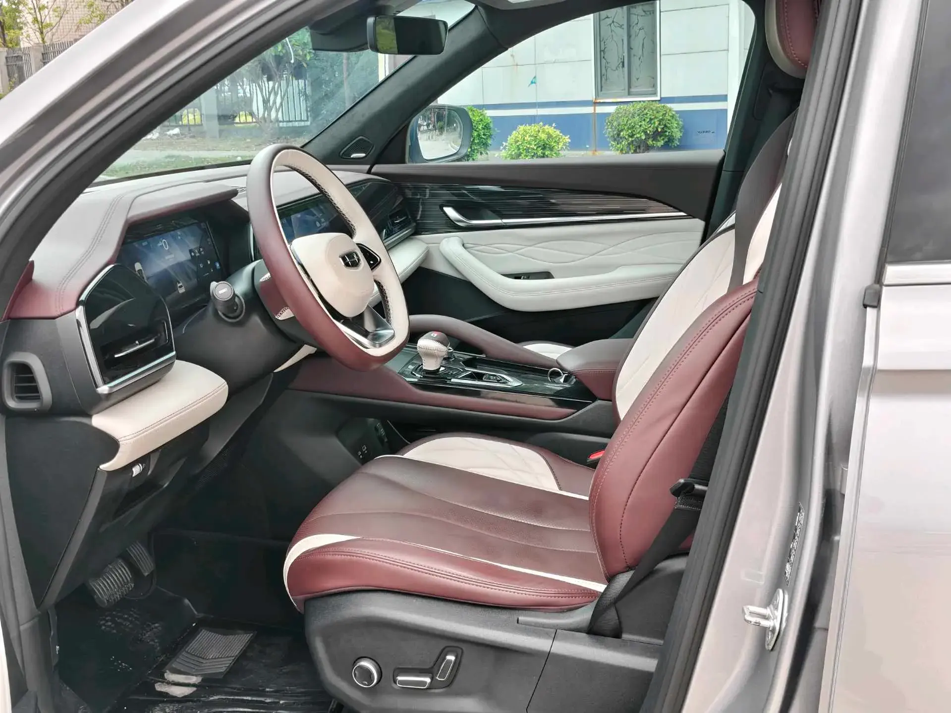 2021 GEELY MONJARO thumbnail 4