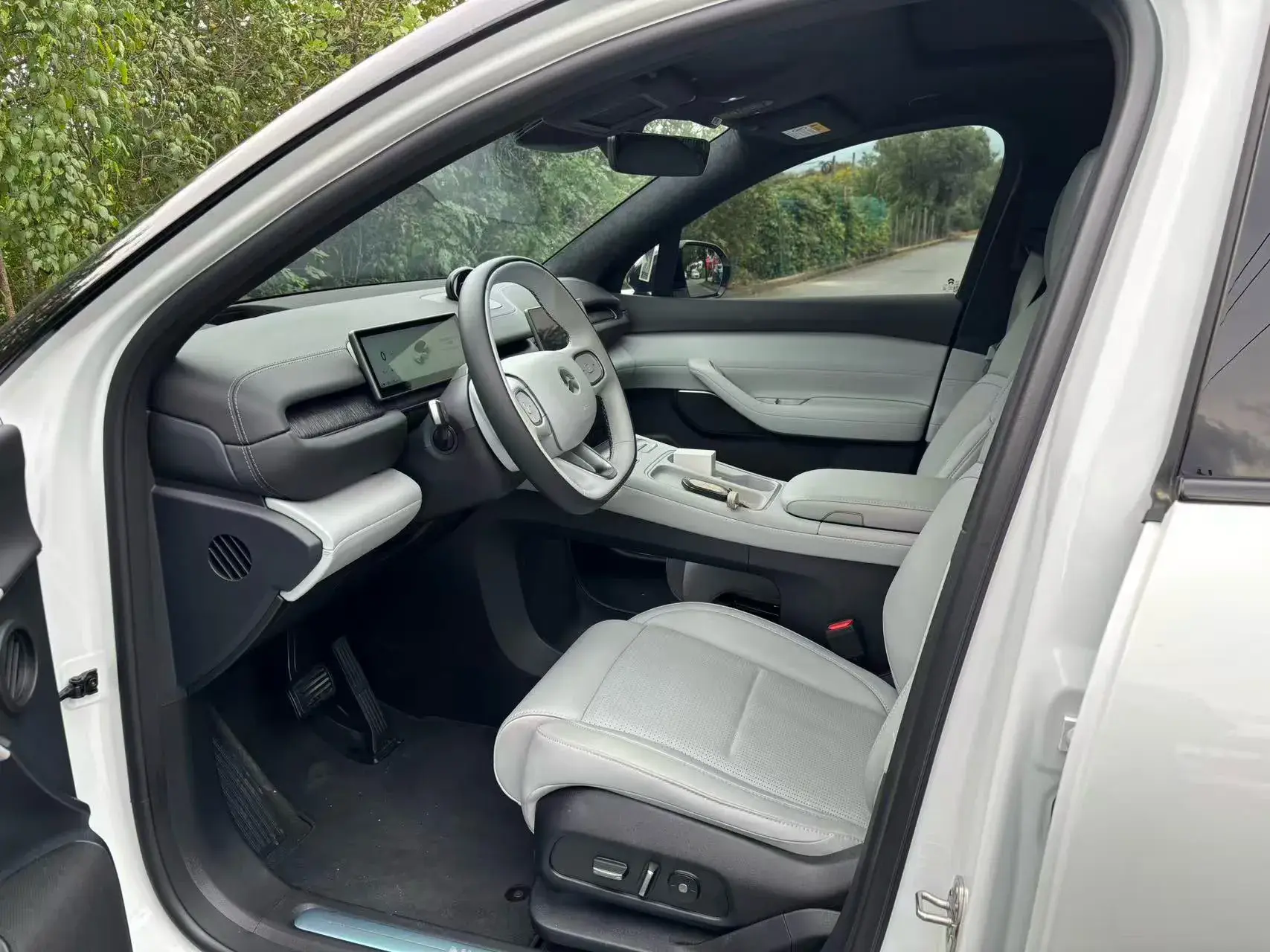 2024 NIO ES6 thumbnail 4