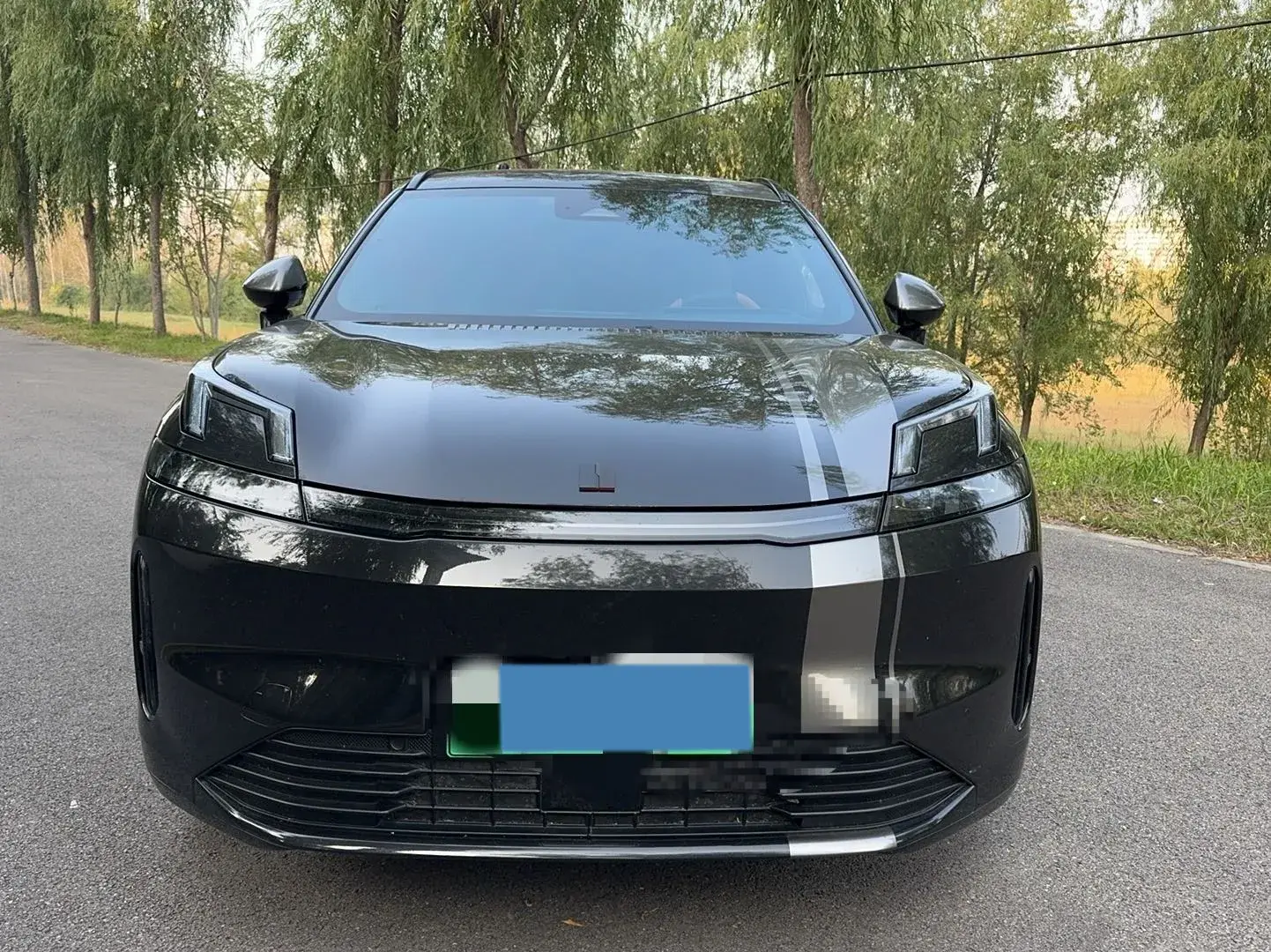 2023 LYNK&CO 08 thumbnail 2