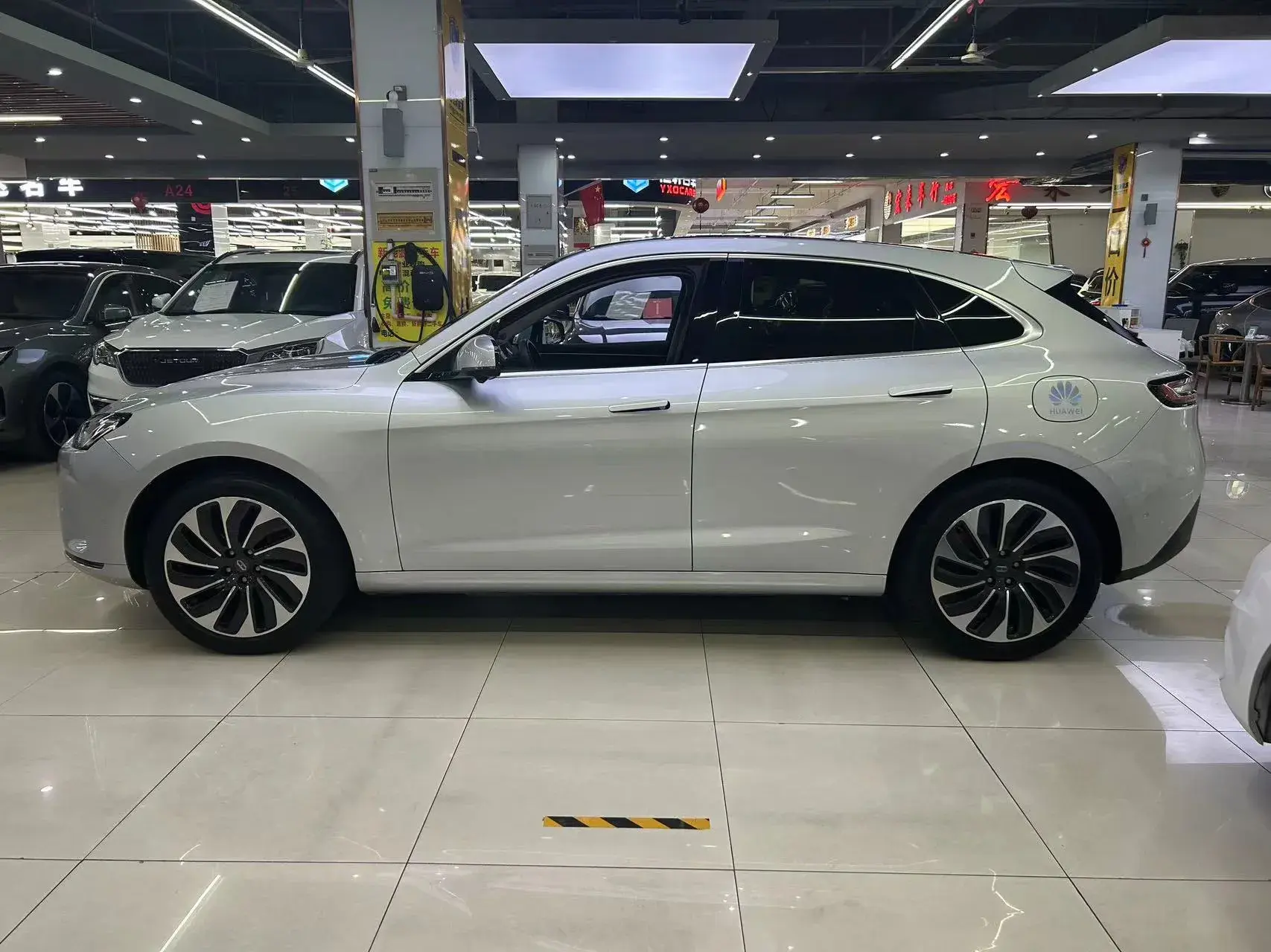 2022 AITO AITO thumbnail 4