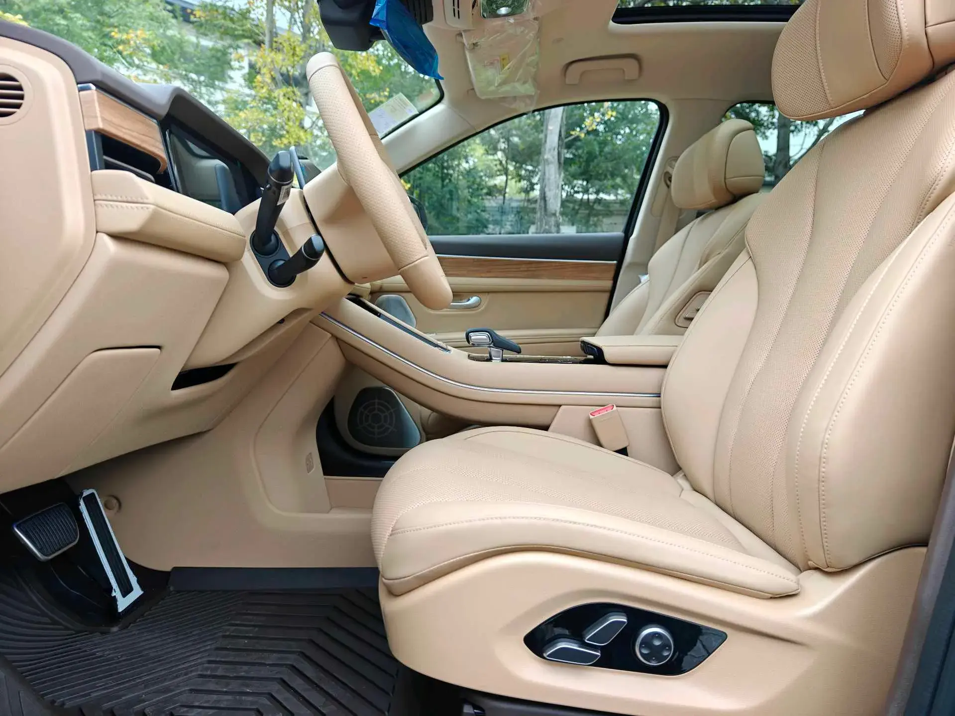 2024 AITO AITO thumbnail 2