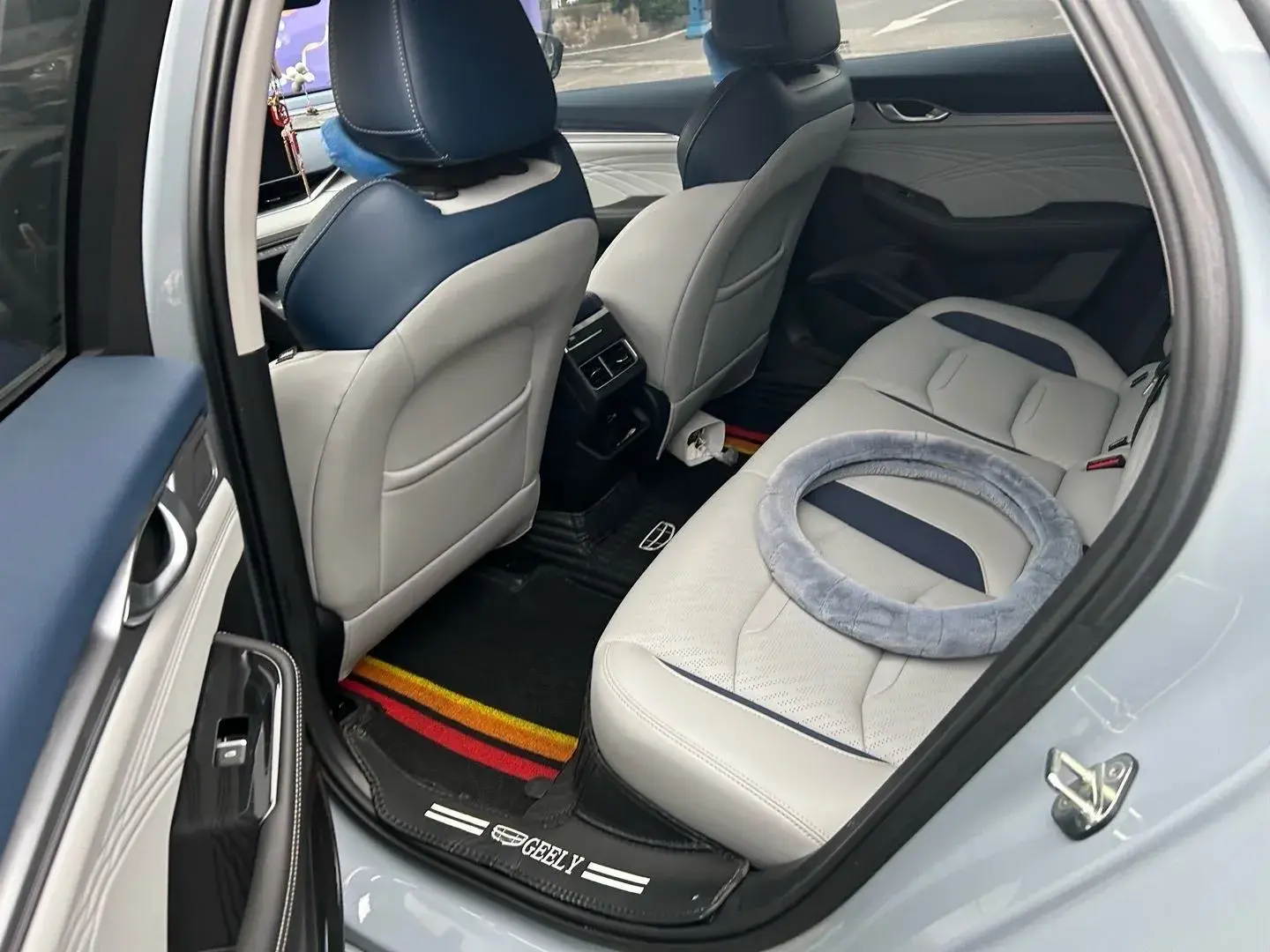 2023 GEELY PREFACE thumbnail 3