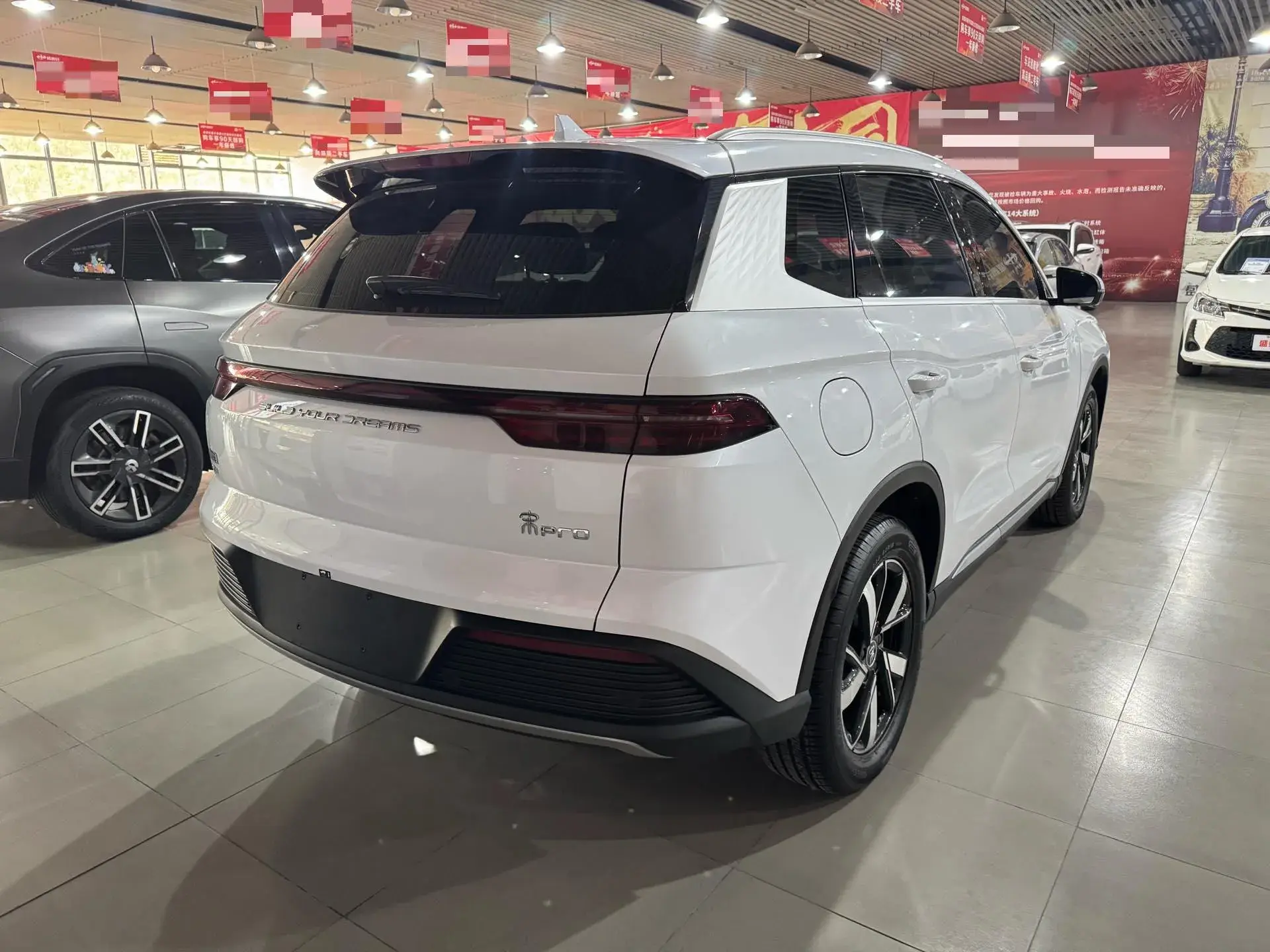 2023 BYD SONG thumbnail 3