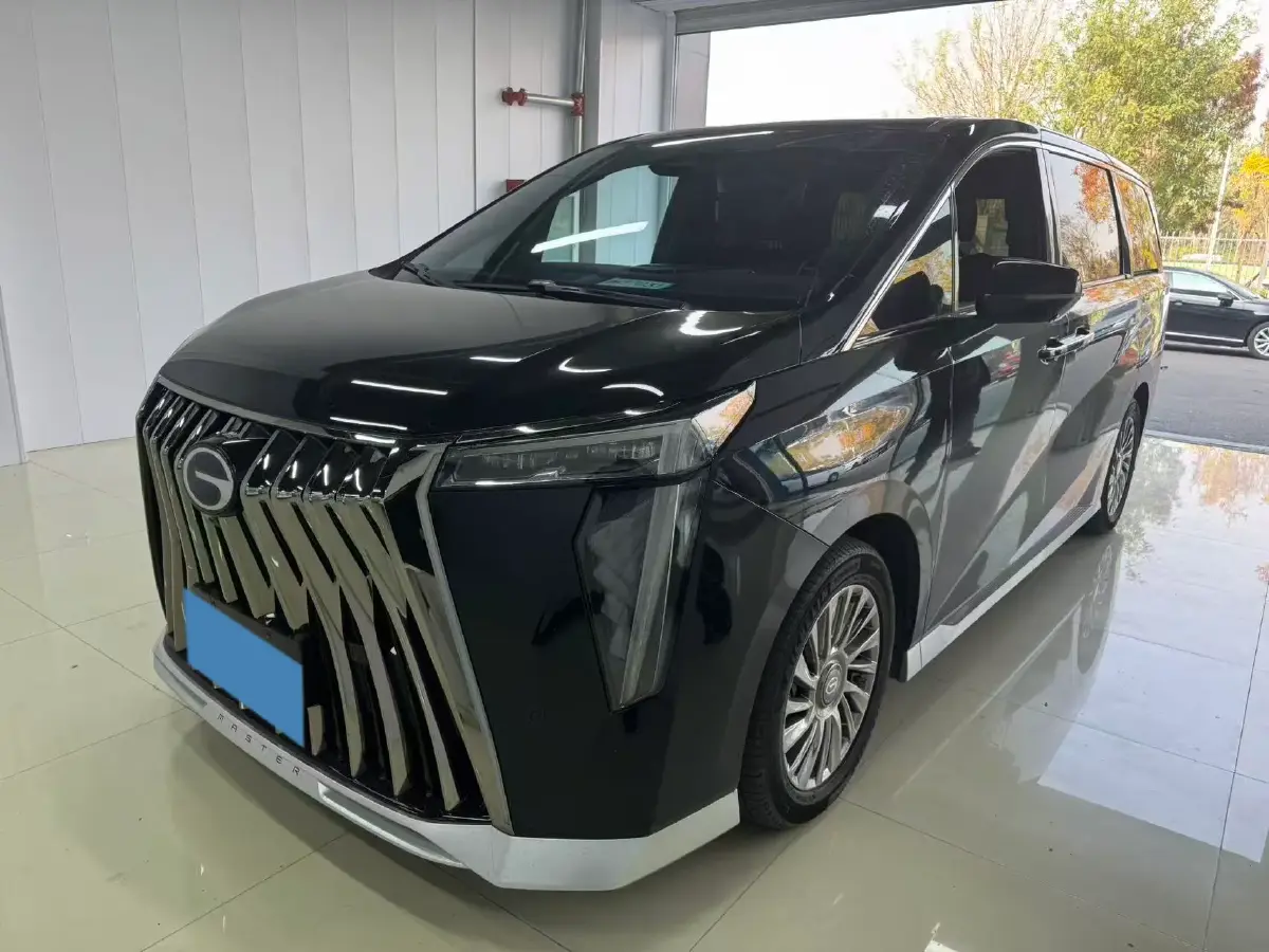 2025 GAC Trumpchi M8 2.0T 190HP L4 2DHT Hybrid