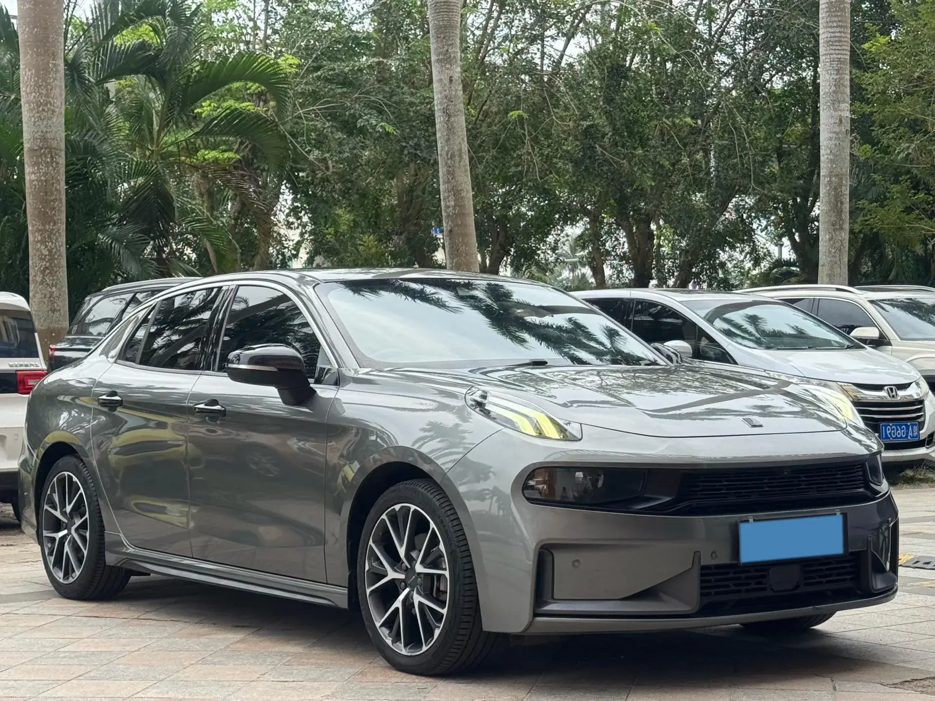 2021 LYNK&CO 03 thumbnail 3