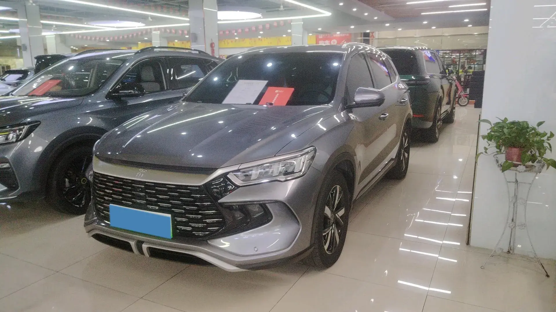 2023 BYD SONG view 1