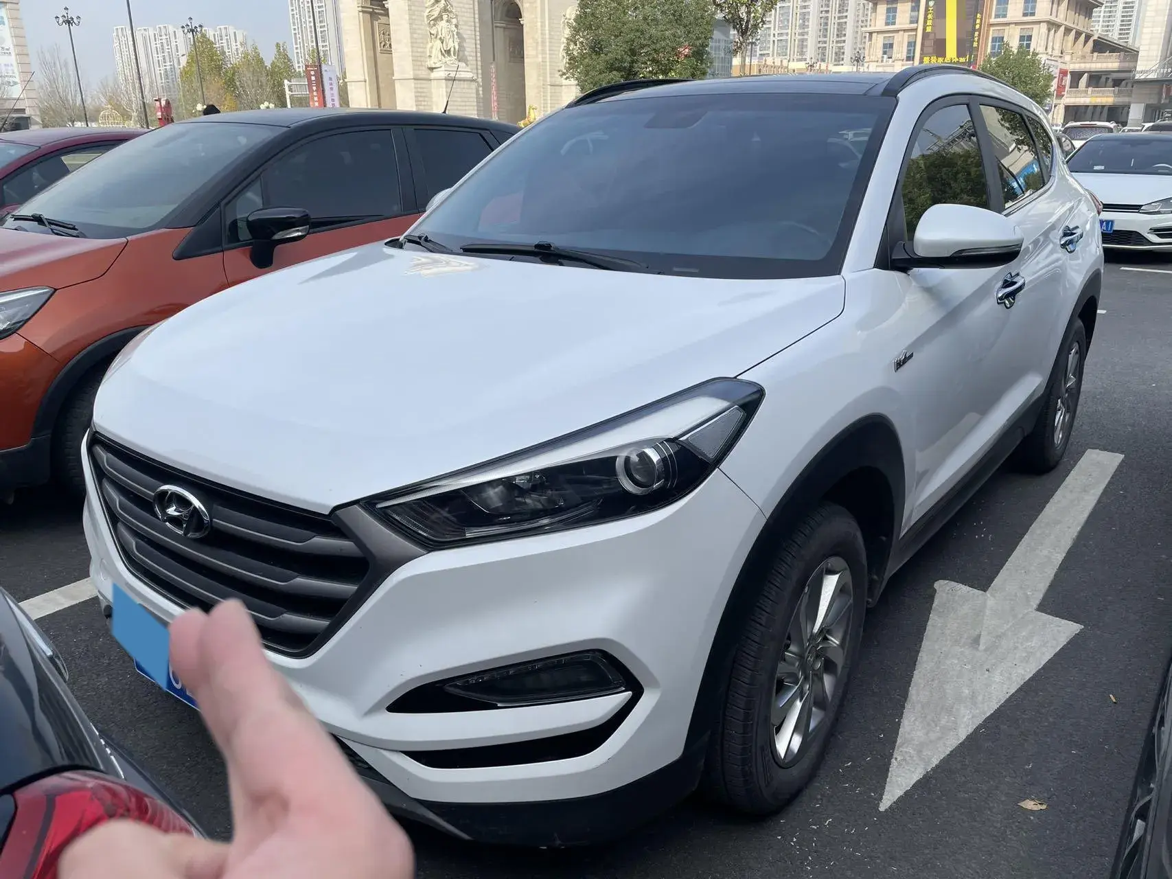 2018 HYUNDAI TUCSON view 1