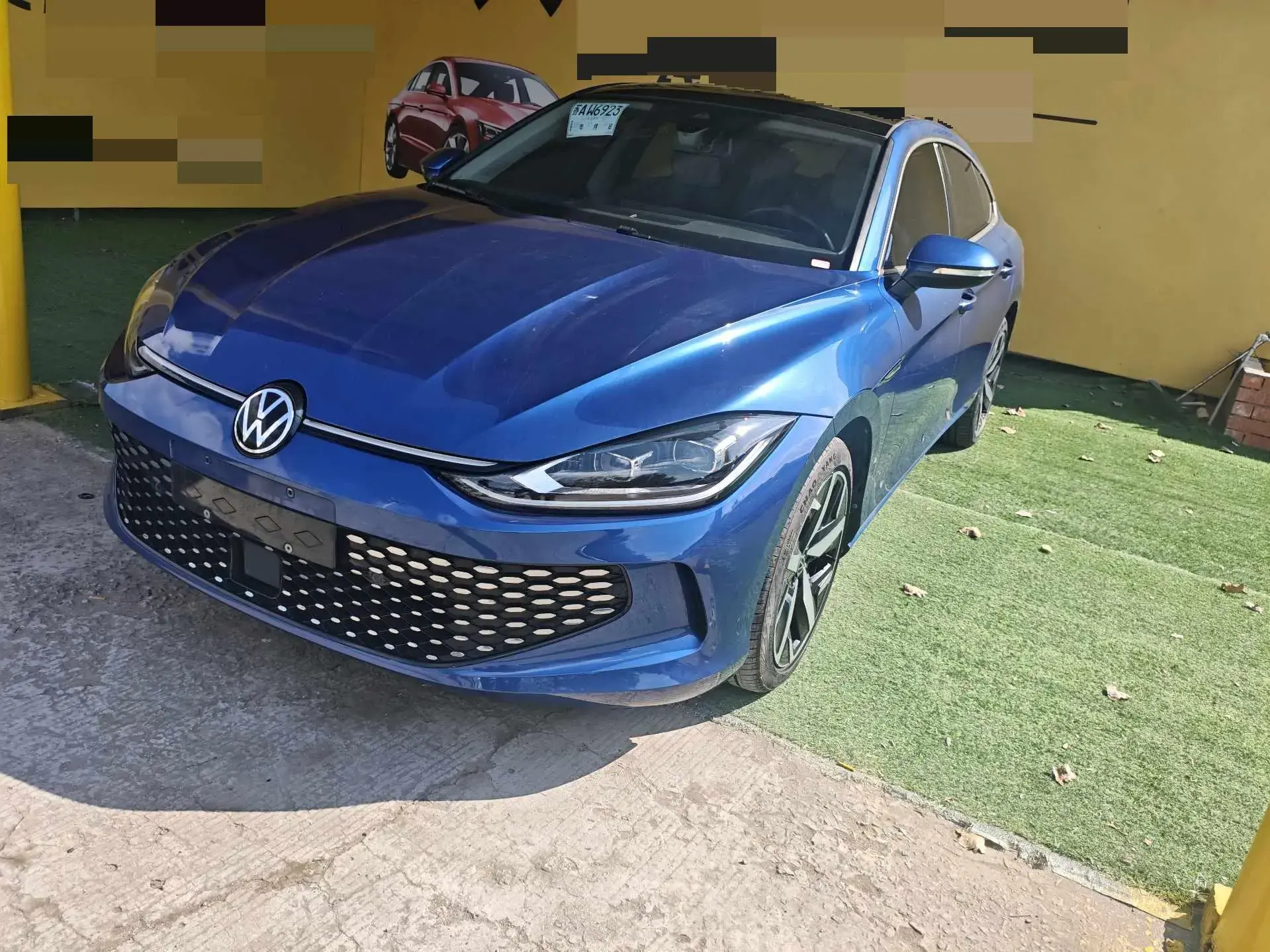 2022 VOLKSWAGEN LAMANDO view 1