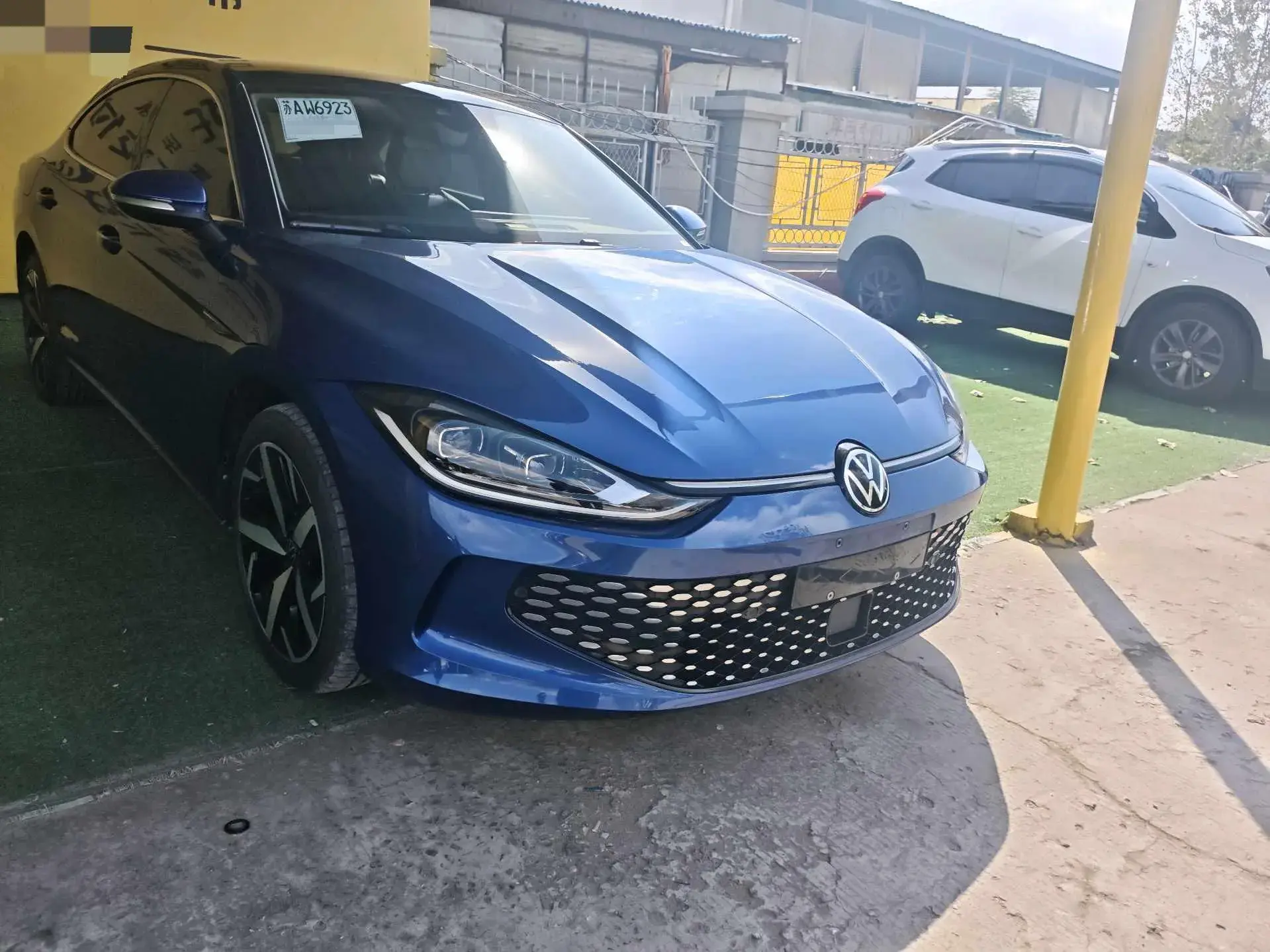 2022 VOLKSWAGEN LAMANDO thumbnail 2