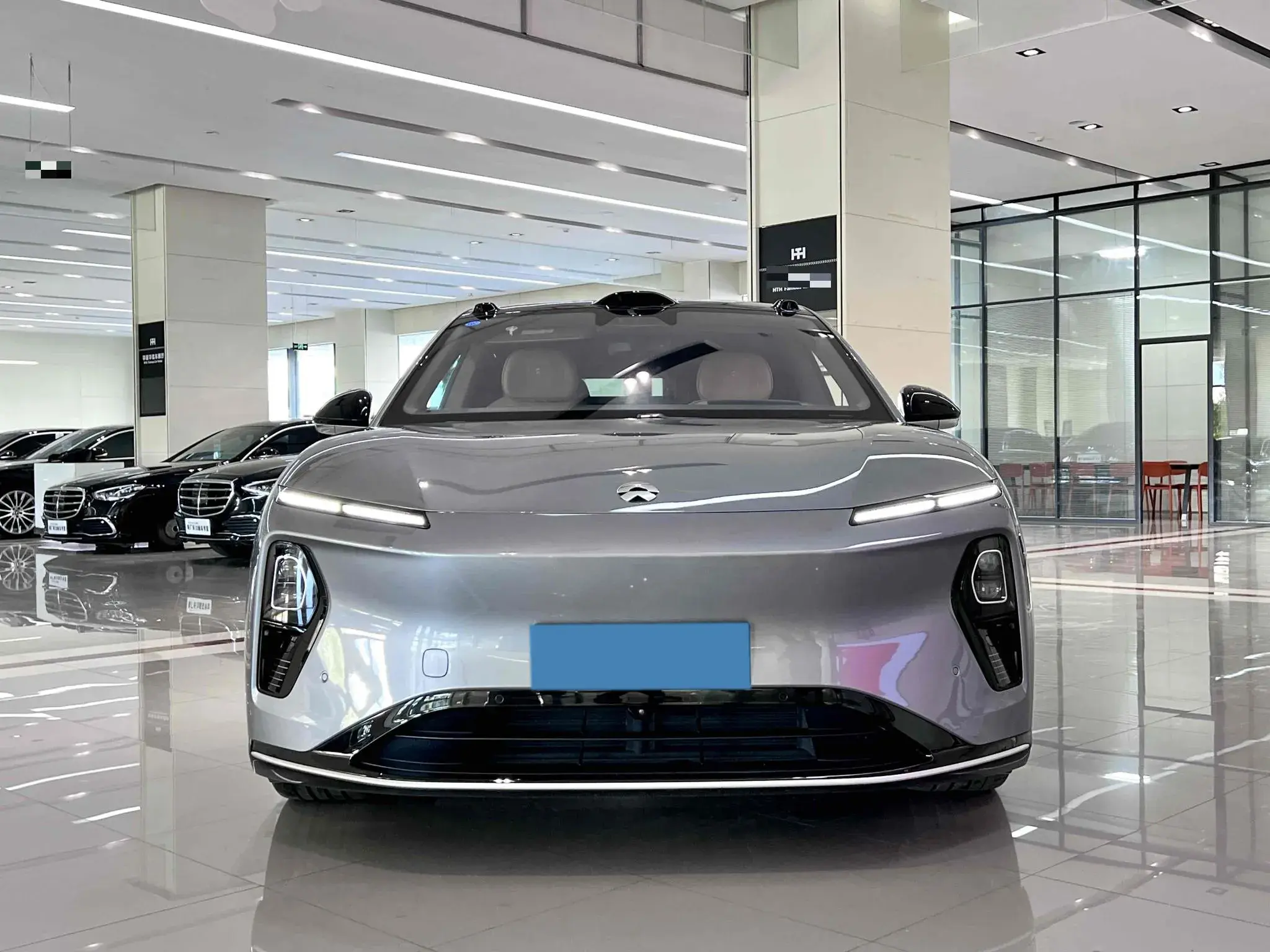 2025 NIO ET9 thumbnail 2