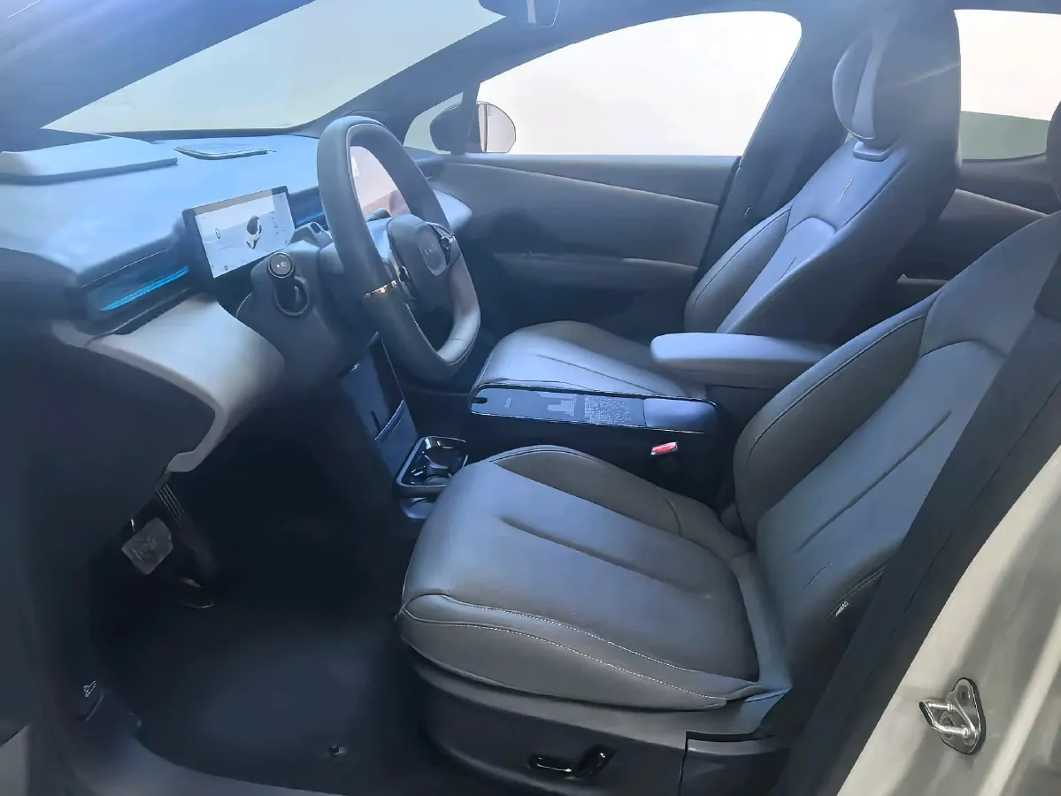 2025 LYNK&CO Z20 BEV 61.47KWH,autocango,china used car exporter,china ev exporter,chinese used car exporter,chinese used ev exporter