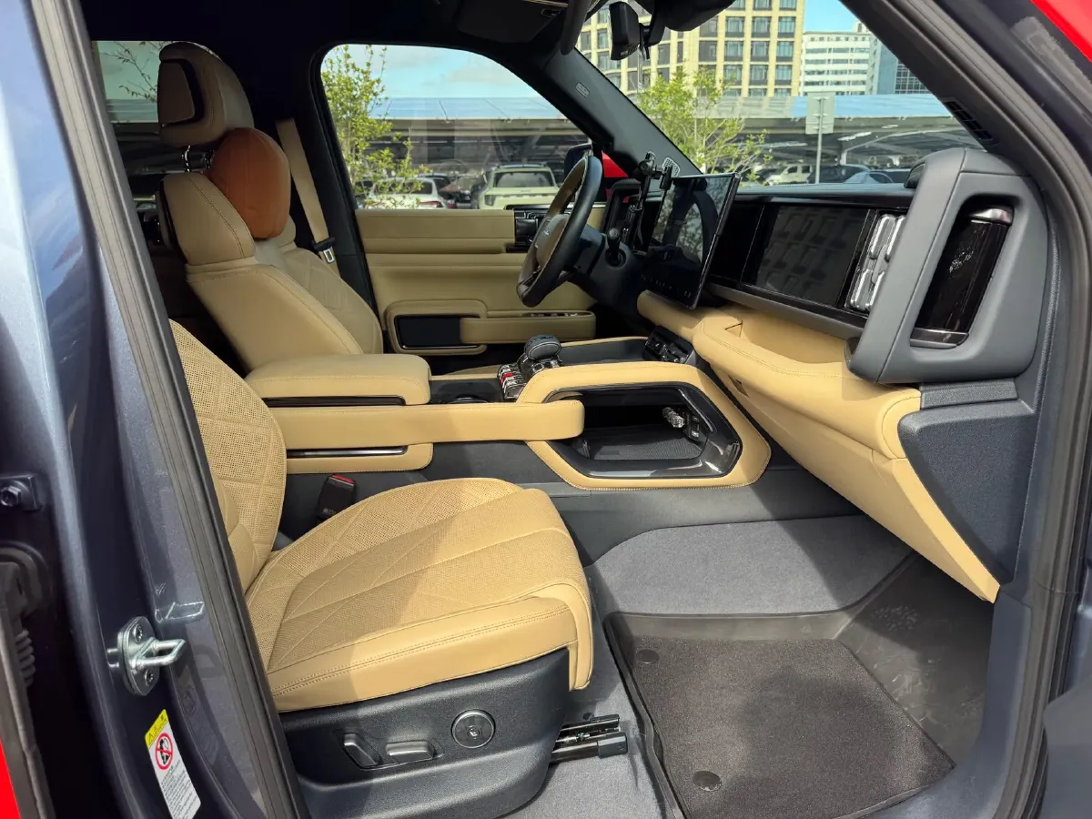 2023 FangChengBao Bao 5 1.5T 194HP L4 E-CVT PHEV 31.8KWH,autocango,china used car exporter,china ev exporter,chinese used car exporter,chinese used ev exporter