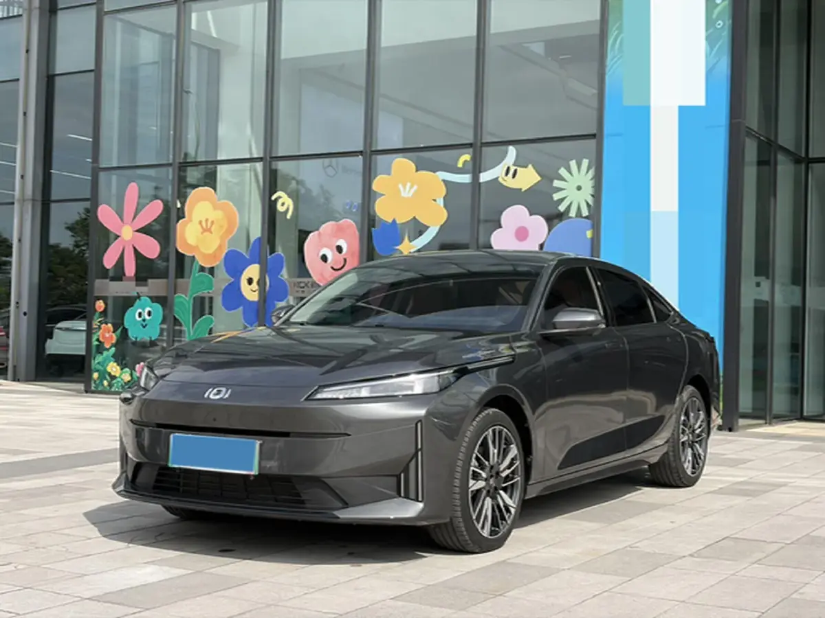 2024 ChangAn QiYuan A05 1.5L 110HP L4 E-CVT PHEV 18.99KWH