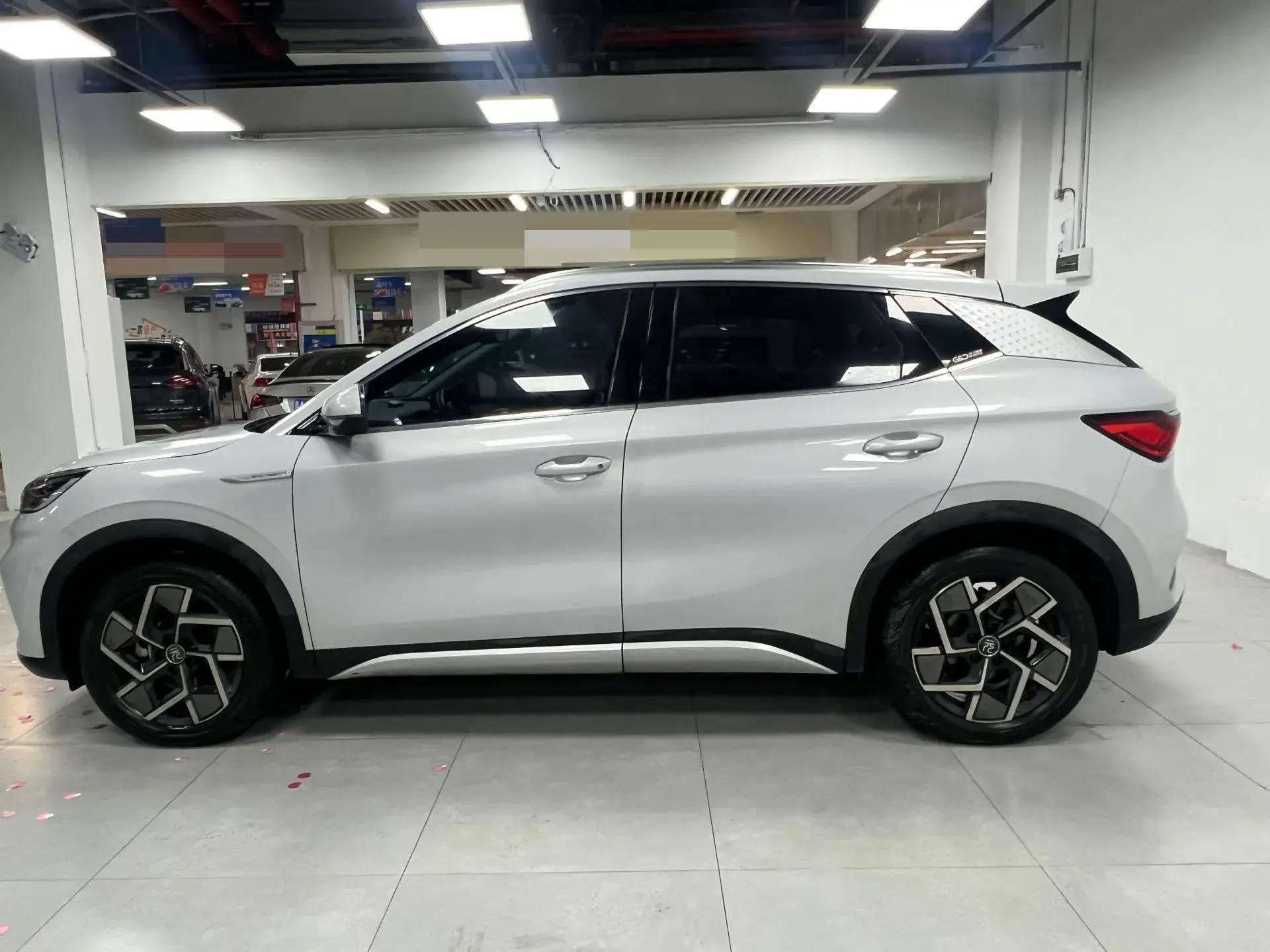 2022 BYD YUAN thumbnail 4