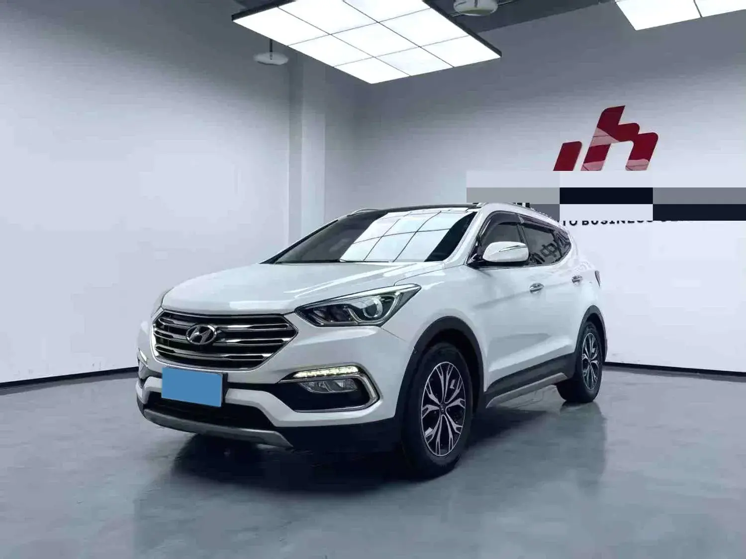 2017 HYUNDAI SANTAFE view 1