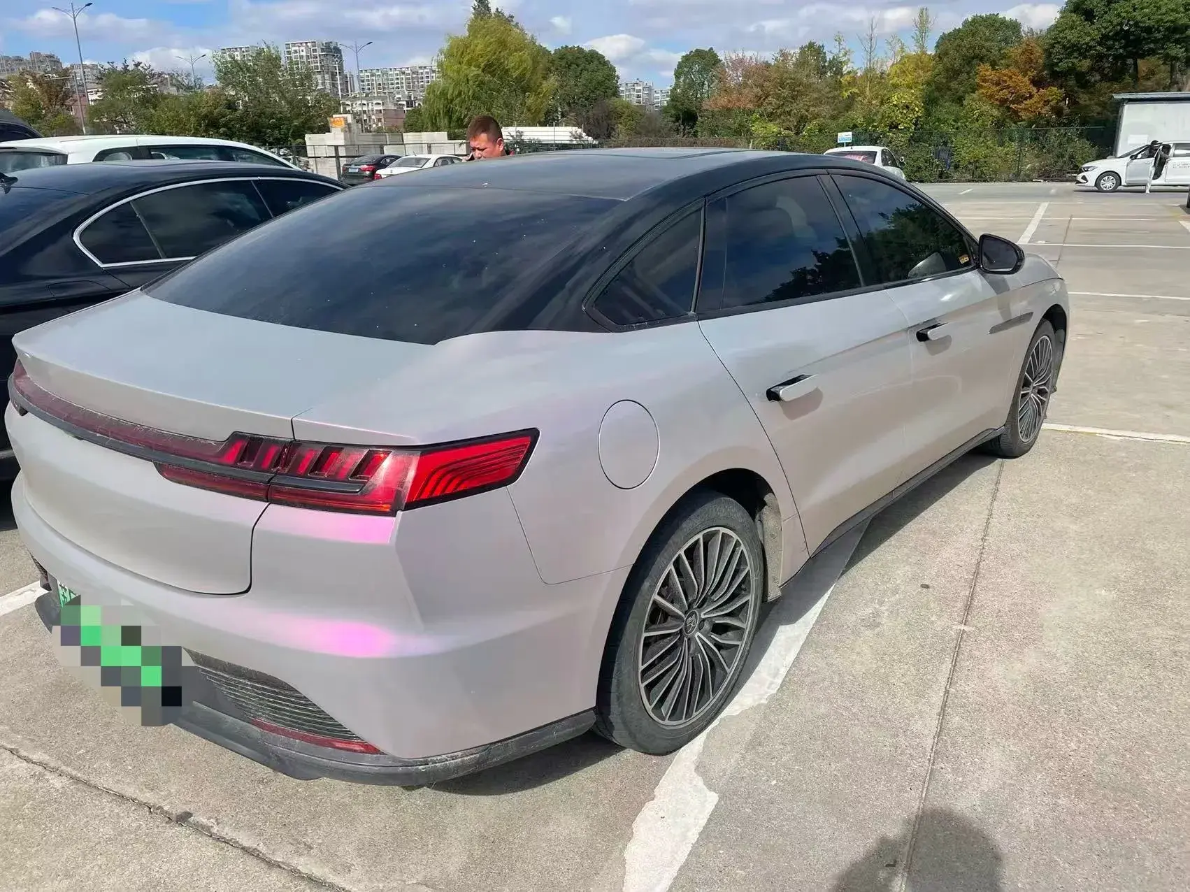 2021 BYD HAN thumbnail 3