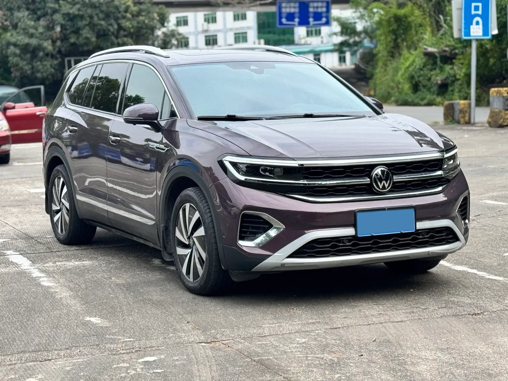 2021 VOLKSWAGEN TALAGON thumbnail 3