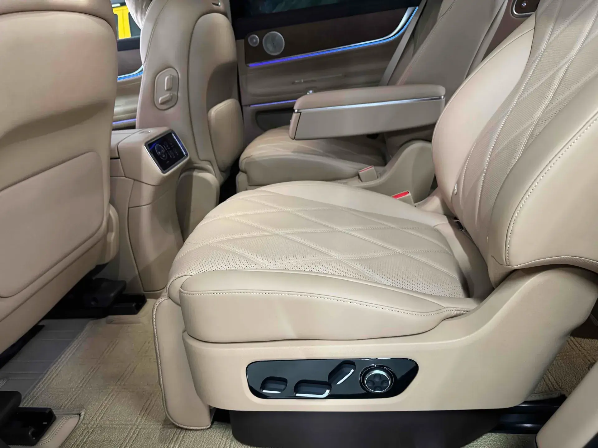 2025 CHANGAN QIYUAN thumbnail 4