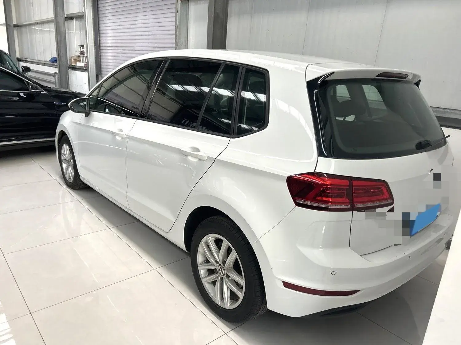 2019 VOLKSWAGEN GOLF thumbnail 2