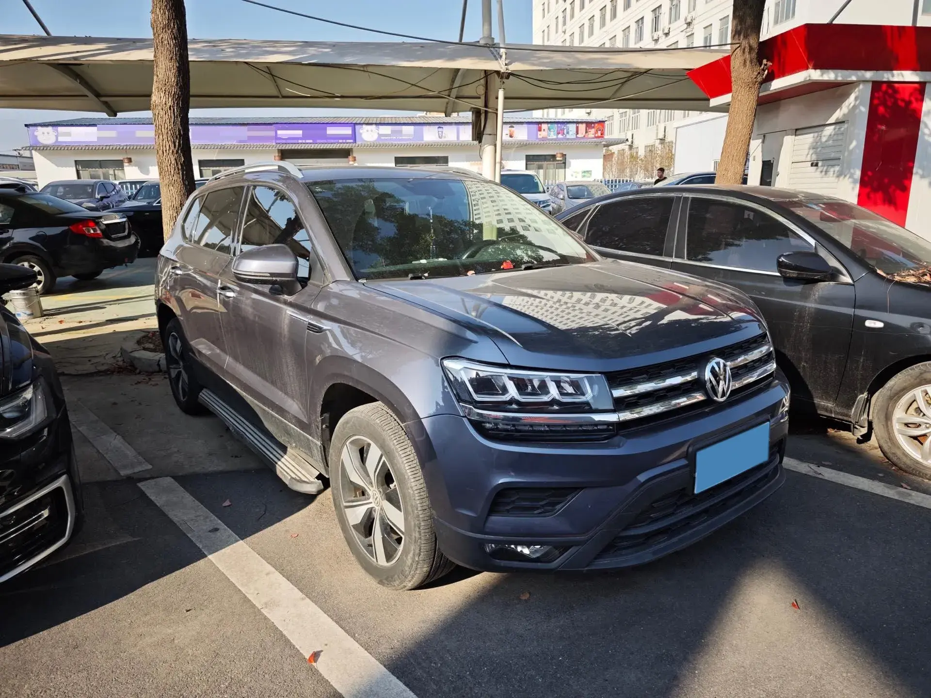 2021 VOLKSWAGEN THARU thumbnail 2