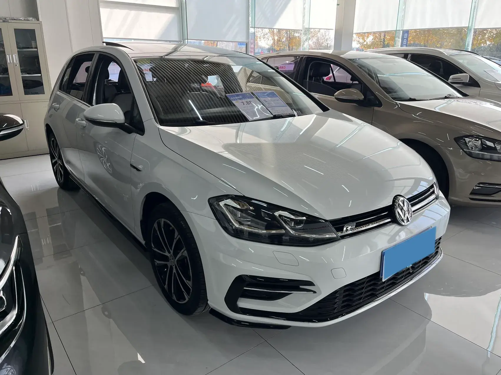 2018 VOLKSWAGEN GOLF thumbnail 2