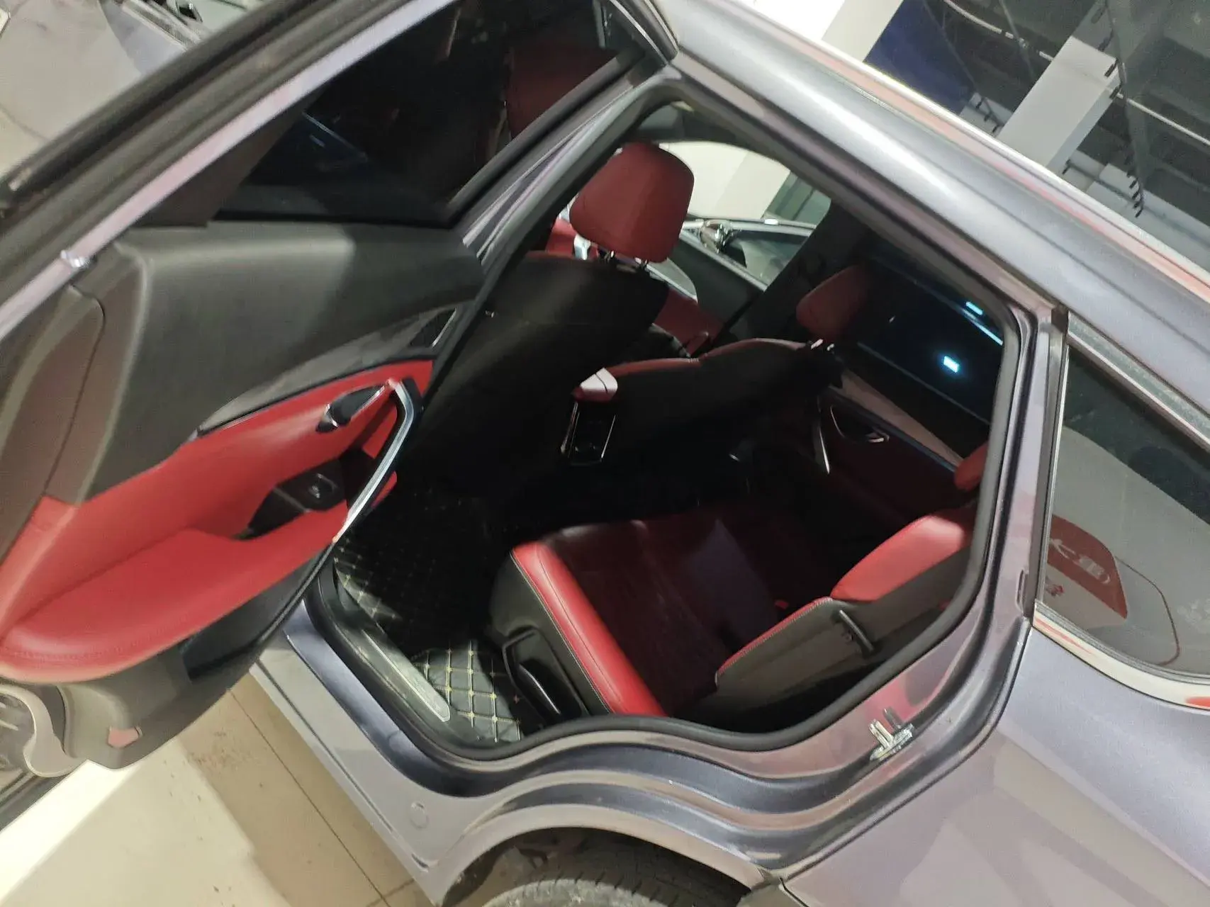 2023 JETOUR X70 thumbnail 4