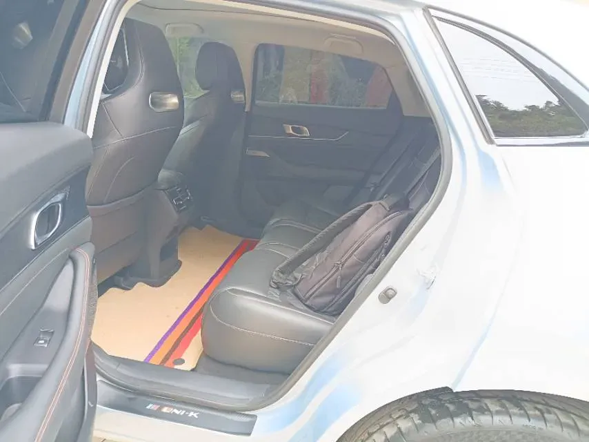 2021 ChangAn UNI-K 2.0T 233HP L4 8AT,autocango,china used car exporter,china ev exporter,chinese used car exporter,chinese used ev exporter