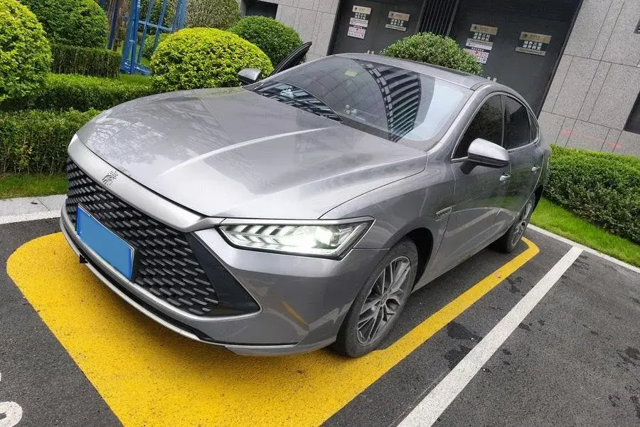2021 BYD QIN view 1