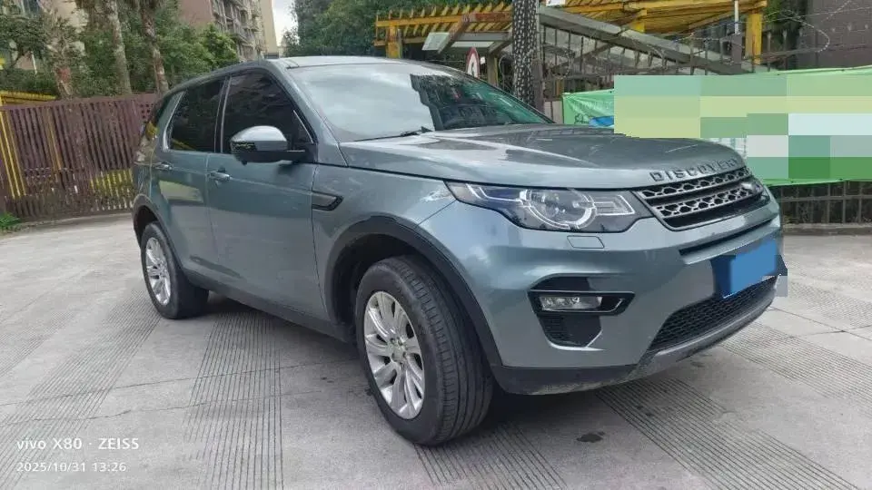 2018 LAND ROVER thumbnail 3