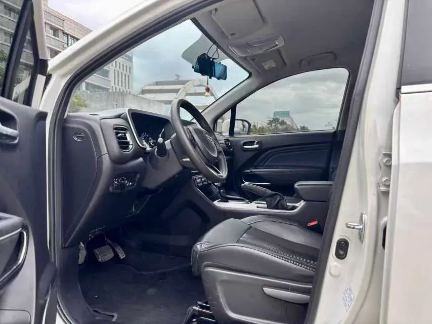 2021 GAC TRUMPCHI thumbnail 4