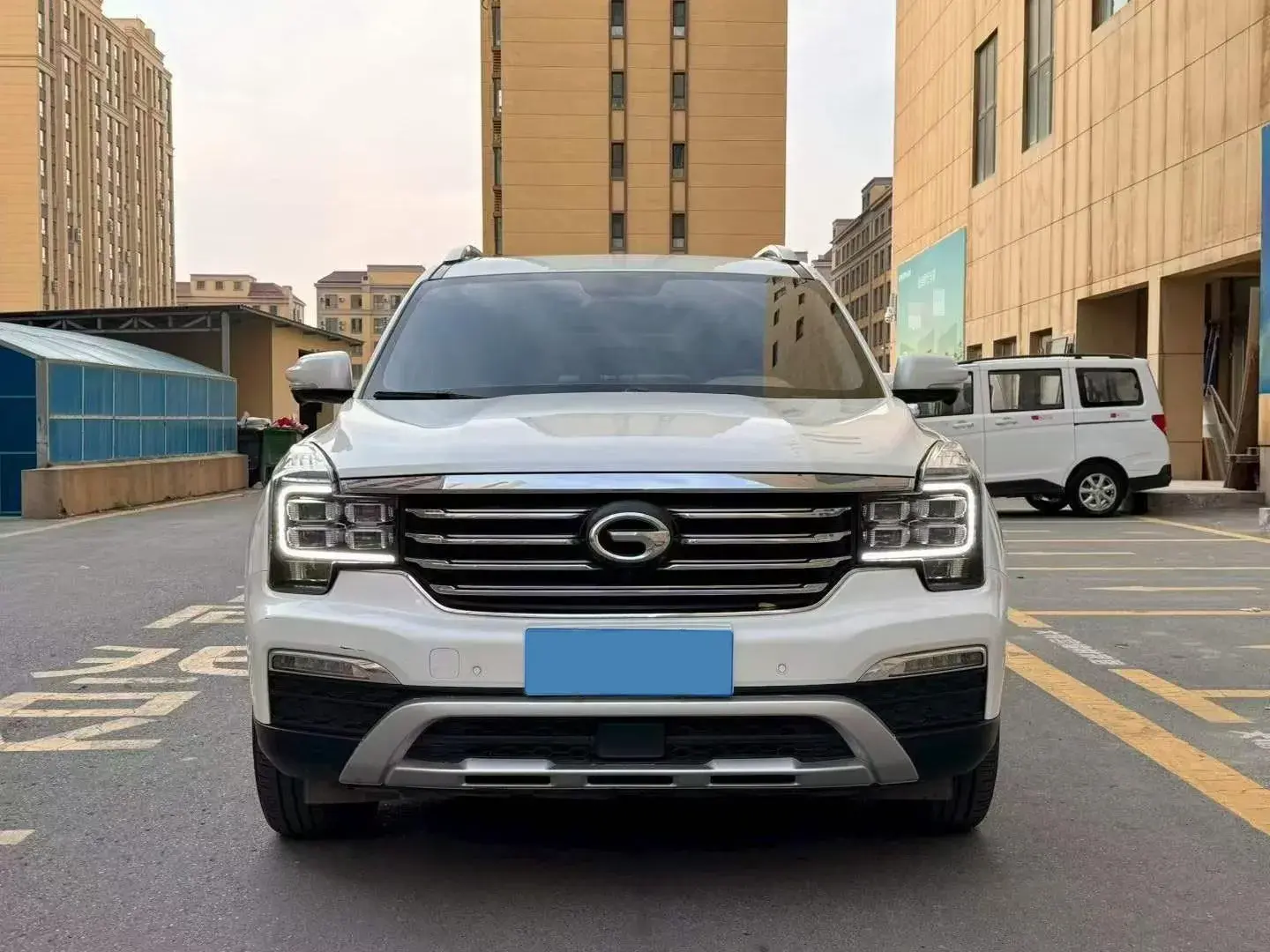 2017 GAC TRUMPCHI thumbnail 2