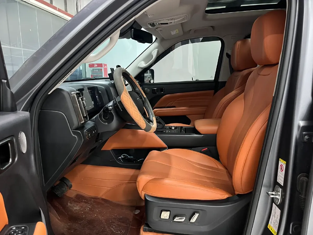 2024 Haval H9 2.0T 224HP L4 8AT,autocango,china used car exporter,china ev exporter,chinese used car exporter,chinese used ev exporter