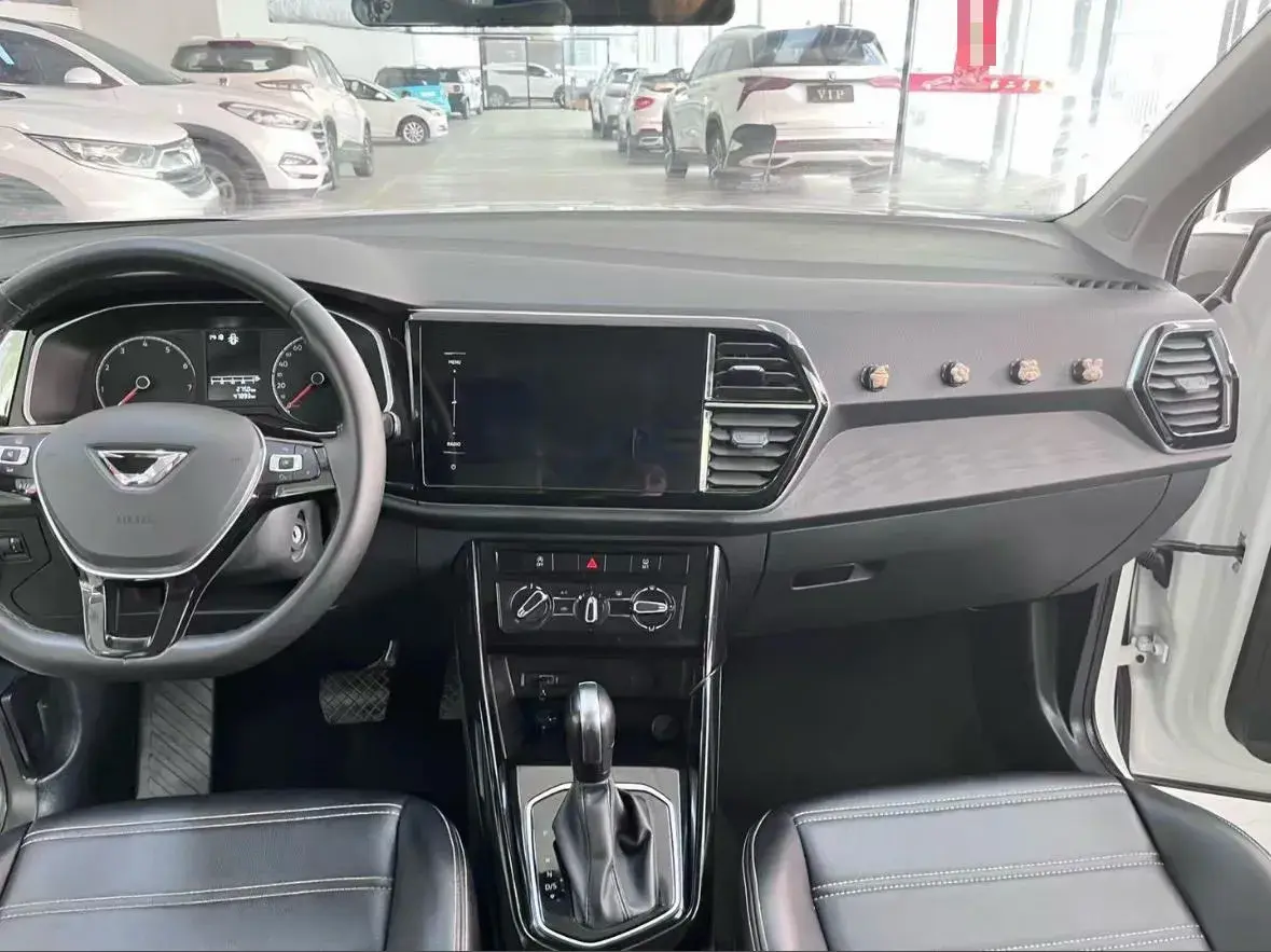 2021 JETTA VS5 thumbnail 3