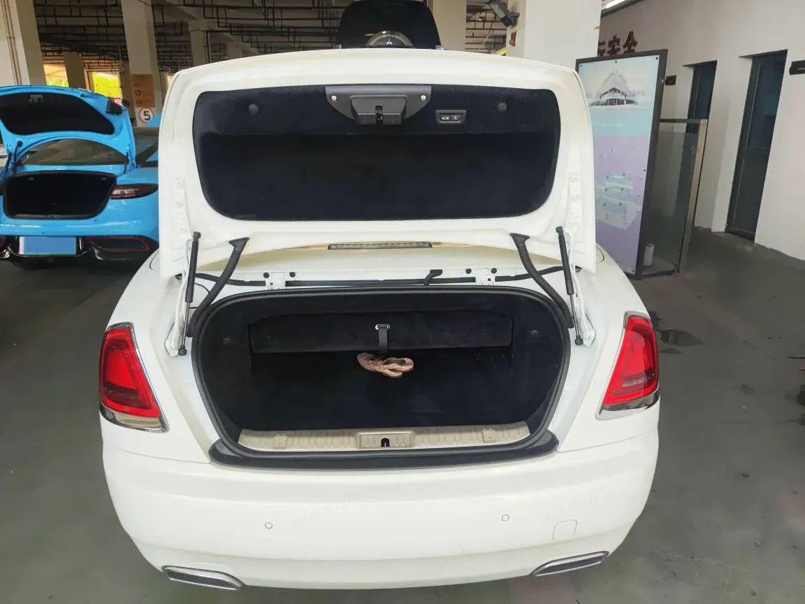 2018 Rolls-Royce Dawn 6.6T 571HP V12 8AT,autocango,china used car exporter,china ev exporter,chinese used car exporter,chinese used ev exporter