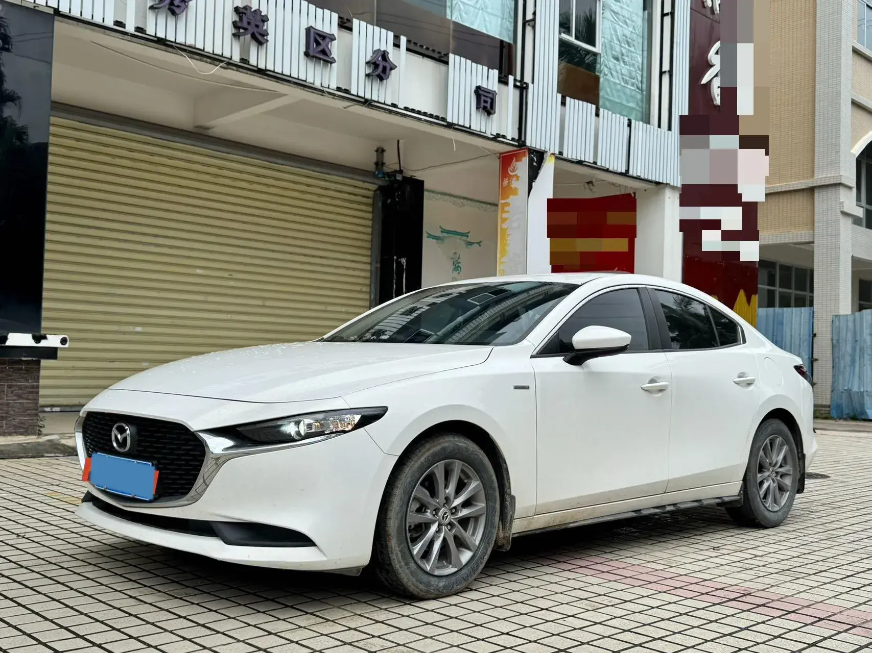 2020 MAZDA 3 view 1