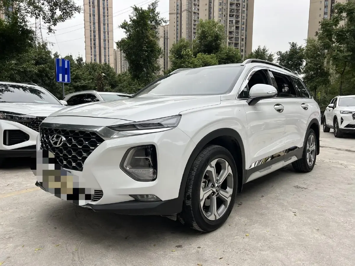2019 Hyundai Santafe 2.0T 240HP L4 8AT