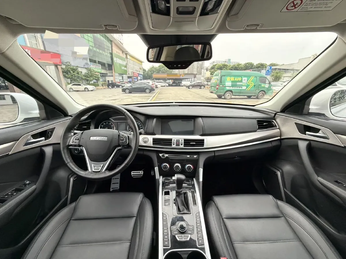 2017 Haval H7 2.0T 231HP L4 6DCT,autocango,china used car exporter,china ev exporter,chinese used car exporter,chinese used ev exporter